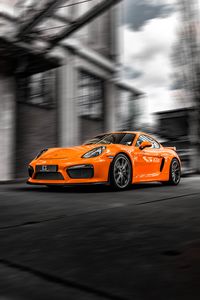 Porsche oranje